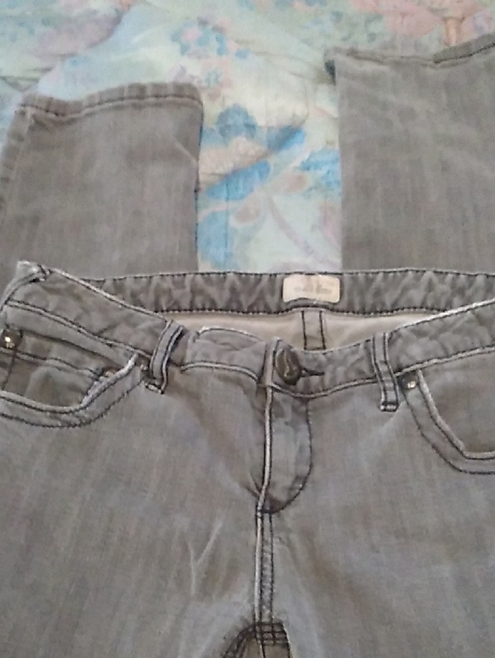 Free People Grey 5 Pocket Straight Leg Jeans 30